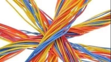 Alambre y cable que dibujan los detalles de proceso